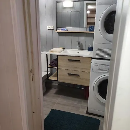Appartement Studio Independant Dans Un Maison